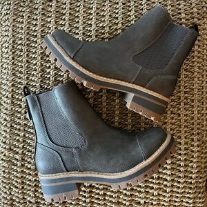 Time and Tru Gray Ankle Boots